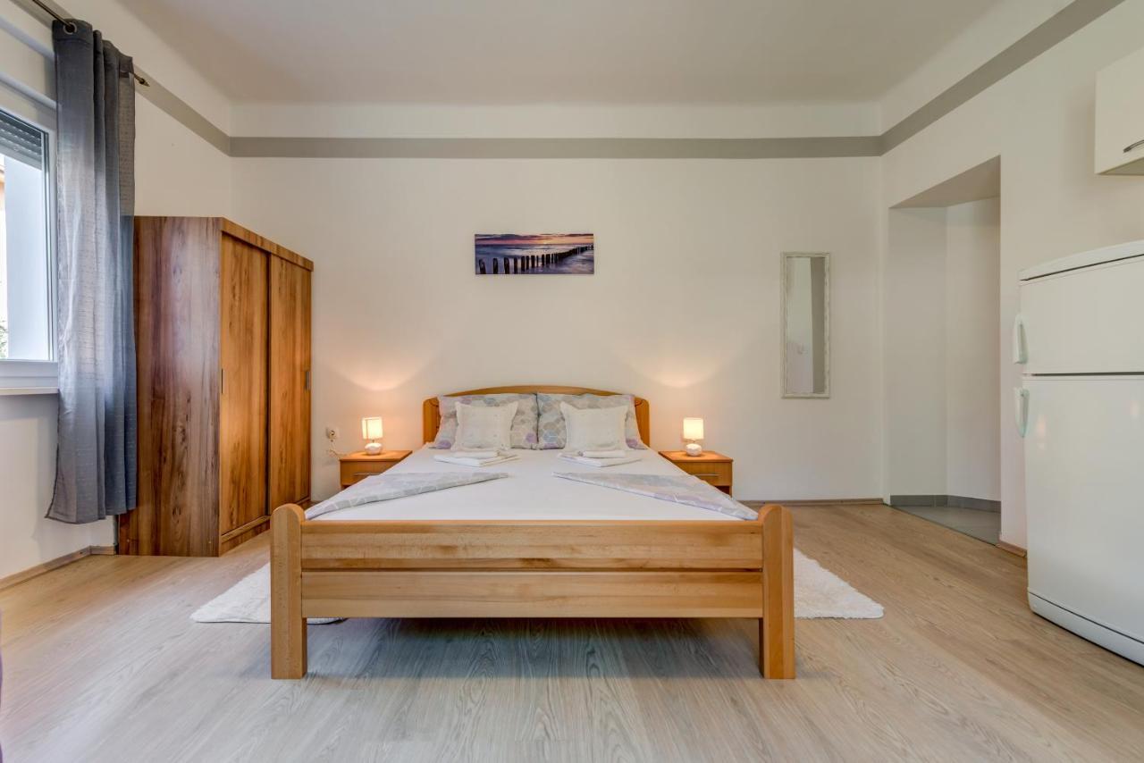 Petite Apartment Split Ngoại thất bức ảnh